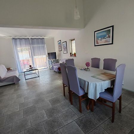 Apartman Olic Ražanac Екстериор снимка