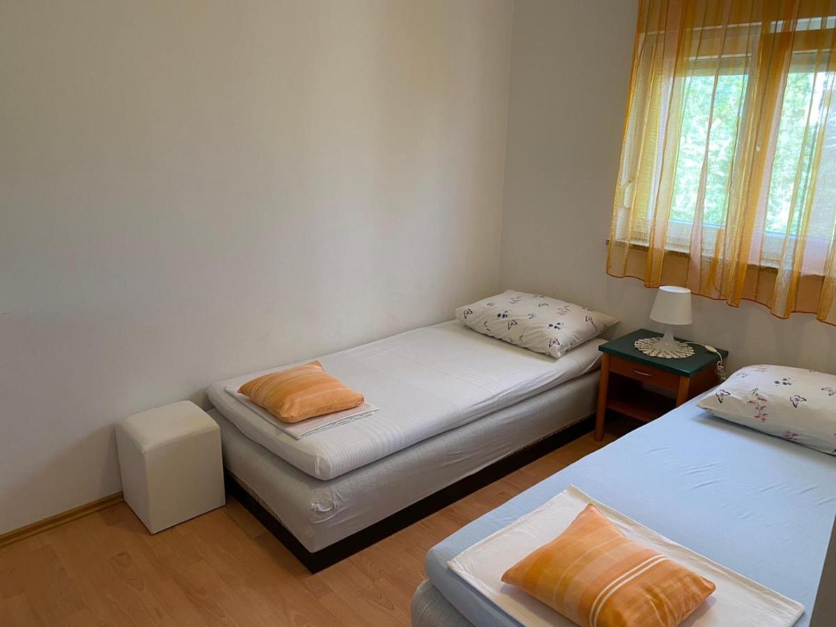 Apartman Olic Ražanac Екстериор снимка